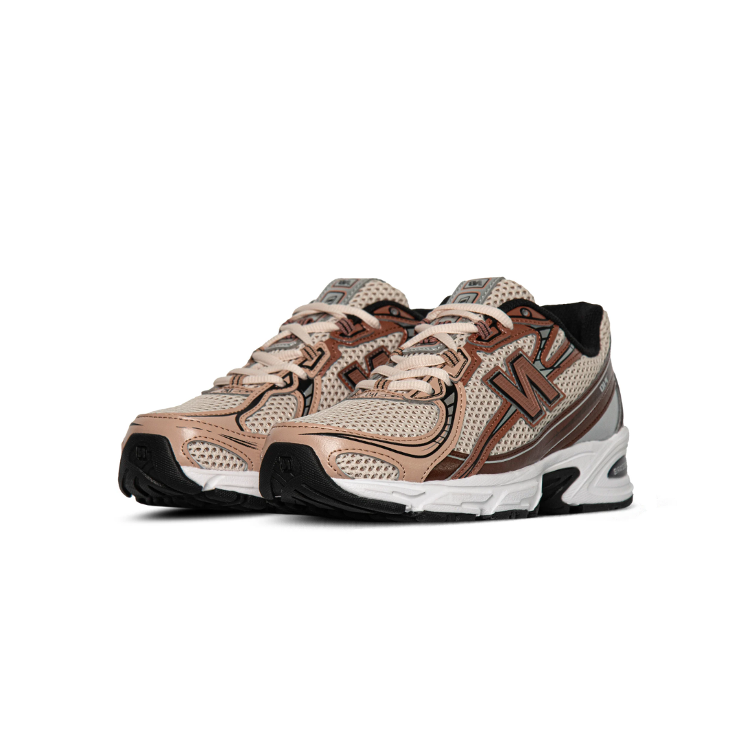 New Balance 740 Brown